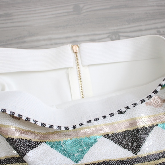 Multicolor Geometric Sequin Bodycon Skirt - Picture 5 of 6